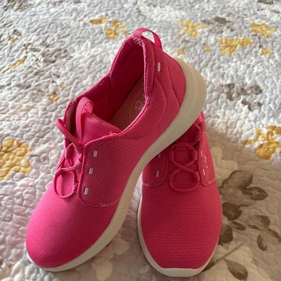Women’s EUC Ryka Pink Renew Recovery Slip On Sneakers Size 6.5M - Picture 1 of 7